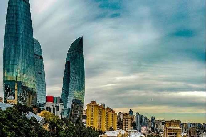 4 days Baku - Sheki tour in Azerbaijan - Day 1: Nizami Street, Fountain Square, and your first look at Baku