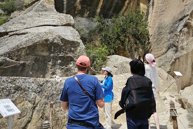 All inclusive! Qobustan, Mud Vulcano, Ateshgah & Yanardag Fire Mountain Tour - Ateshgah Fire Temple and the old worship of flame