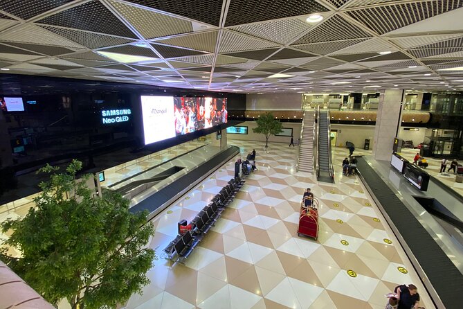 Baku Airport Private Transfer - A simple arrival from GYD to central Baku