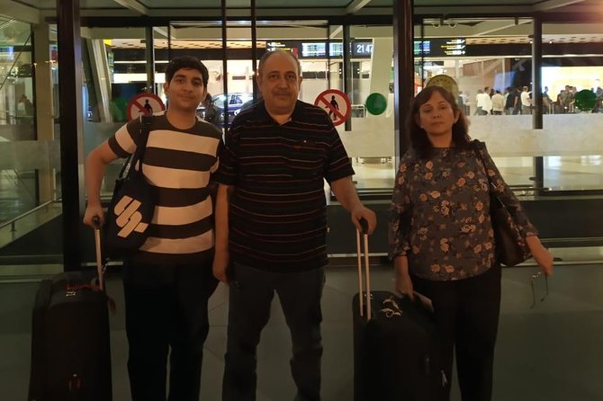 Baku Airport Transfer with Meet and Greet - Useful stops for a first hour in Azerbaijan
