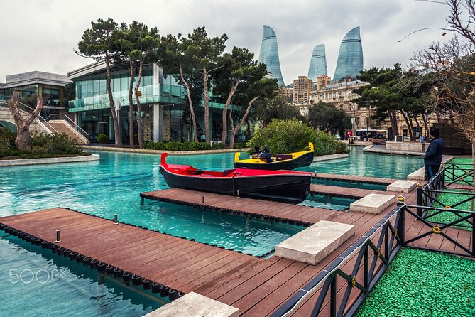 Baku City Sights Guided Night Walking Tour with Funicular - Martyrs’ Lane, the Eternal Fire, and the Turkish Cemetery