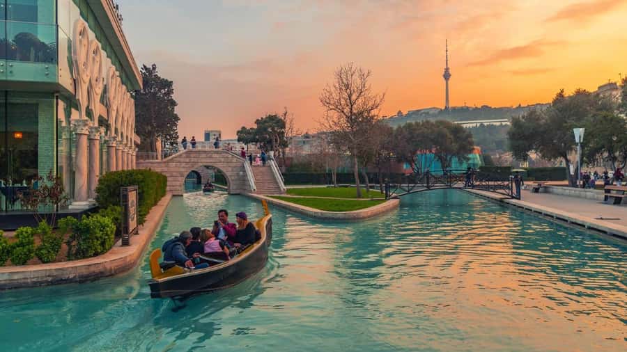 Baku City Tour: Explore the Heart of Azerbaijan - Deniz Mall and the polished waterfront