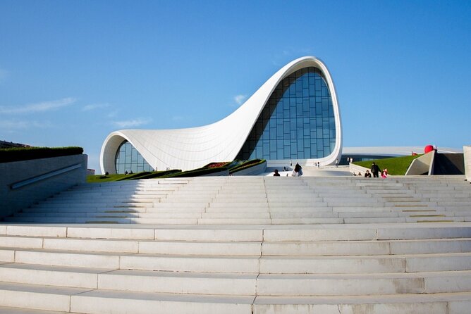 Baku city tour - Hotel pickup makes the first hour easy