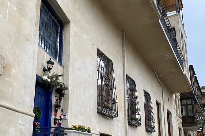 Baku City tours, Guide, Full Day Tour in Baku - Little Venice: A Light Break by the Water