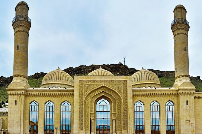 Baku : Gobustan, Absheron Sights Guided Day Trip Lunch included - Lunch at a local restaurant