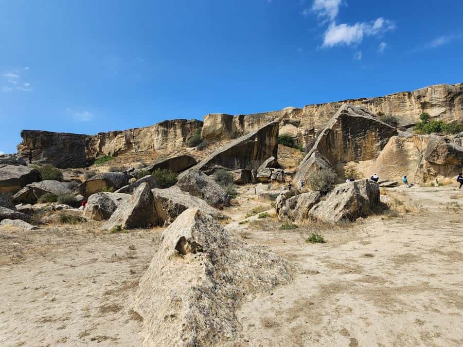 Baku: Gobustan, Mud Volcano, Fire Mount, Temple Lunch Entry - Key points at a glance