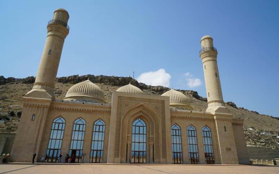 Baku: Gobustan, Mud Volcano, Fire Mount, Temple Lunch Entry - Ateshgah Fire Temple explains the sacred flame