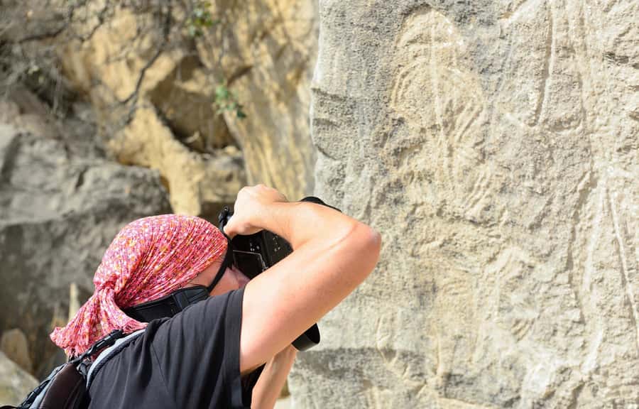 Baku: Gobustan, Mud Volcanoes, Fire Temple, & Yanar Dag Tour - What the $6 price really gets you