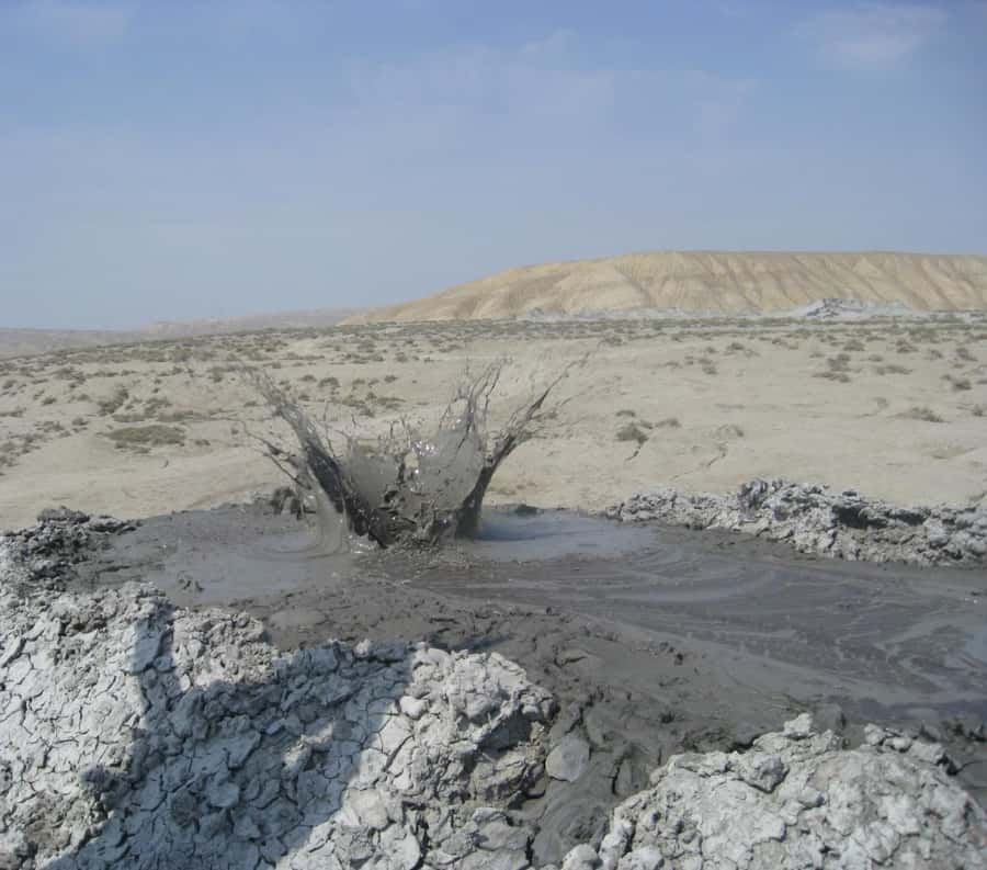 Baku:Gobustan Mud Volcanoes Temple & Entry tickets included - Yanar Dag is fire you can actually see