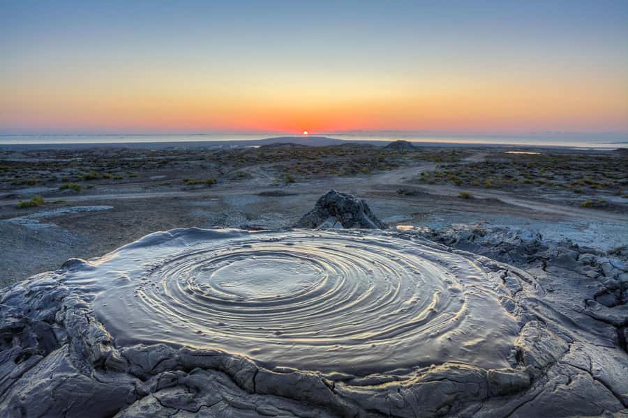 Baku:Gobustan Mud Volcanoes Temple & Entry tickets included - What the guides add to the experience