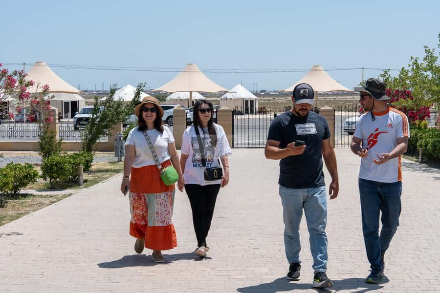 Baku: Gobustan National Reserve Guided Trip - Private - Watching the Mud Volcanoes Bubble
