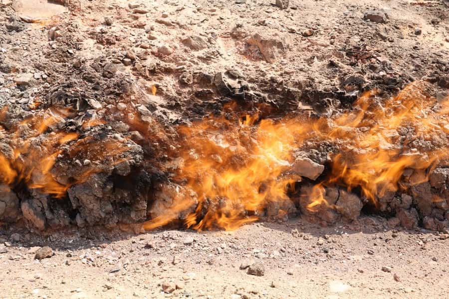 Baku: Gobustan, Volcanoes, Fire Temple and Yanardag Day Trip - Ateshgah, the former fire-worshippers’ temple