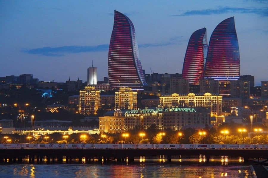 Baku Guided Night Tour - Flame Towers and the Alley of Martyrs