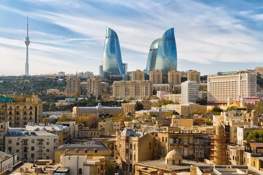 Baku Historical and modern tour in 2-3 hours+FREE Night tour - Maiden Tower and the legends of Baku