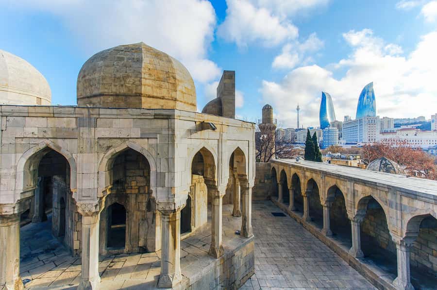 Baku Historical and modern tour in 2-3 hours+FREE Night tour - Beginning above the city at Highland Park