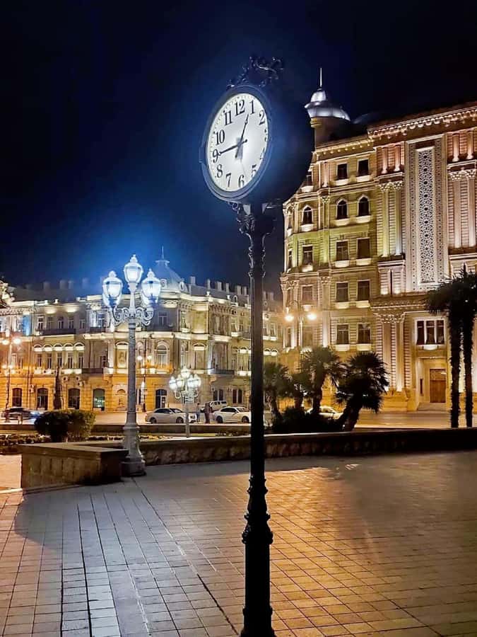 Baku: Light-Up Baku Walking Evening Tour - Key Points Before You Book