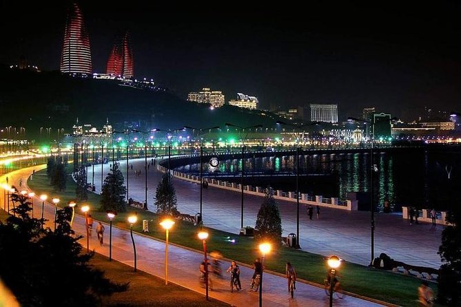 Baku Night City Tour - What the private format means for your evening