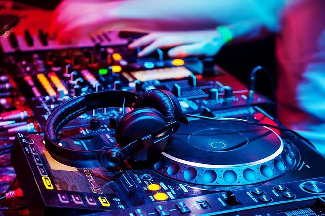 Baku Night Life Experience (All inclusive) - Included drinks, excluded extras, and spending wisely