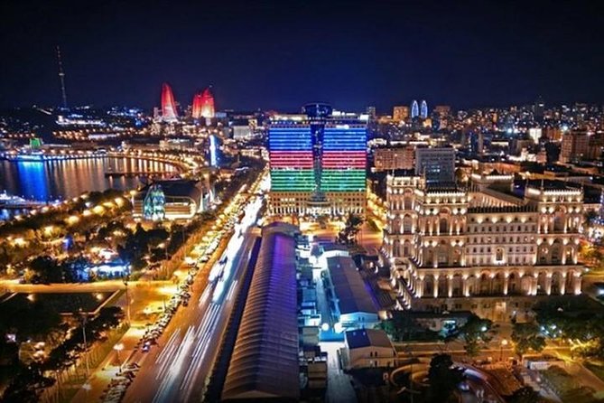 Baku Night Tour - Why Baku works so well at night