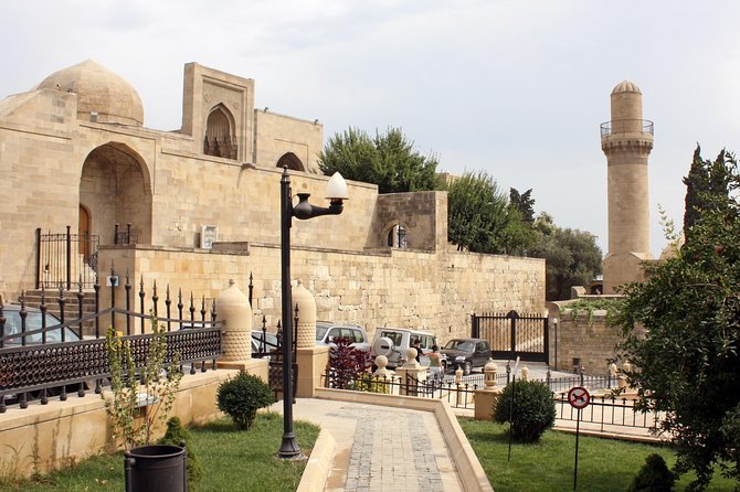 Baku: Old City Walking Tour - Walking through Icheri Seher, Baku’s walled core