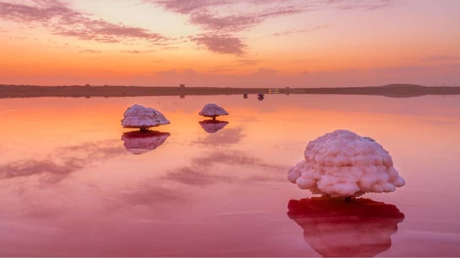 Baku: Pink Lake, Candy Cane & Beshbarmag Mountains - Why this makes a good day outside Baku