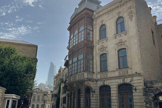 Baku's Ancient Heart - Mosques, bathhouses, and traces of earlier lives