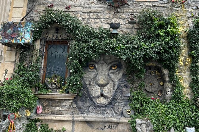 Baku's Ancient Heart - From the khans’ residence to Ismailliya House