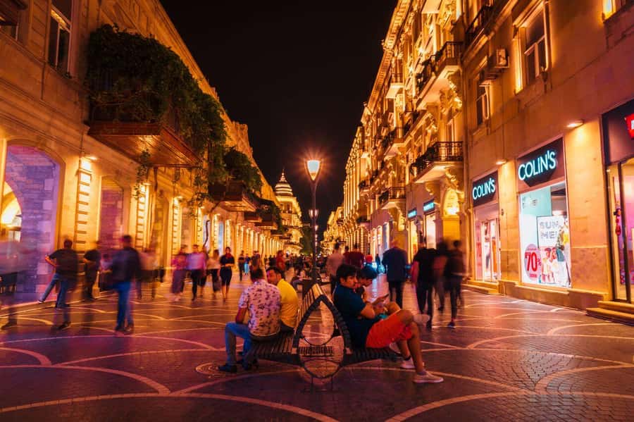 Become a Baku resident in a day - Ateshgah and Yanardagh, Azerbaijan’s fire country