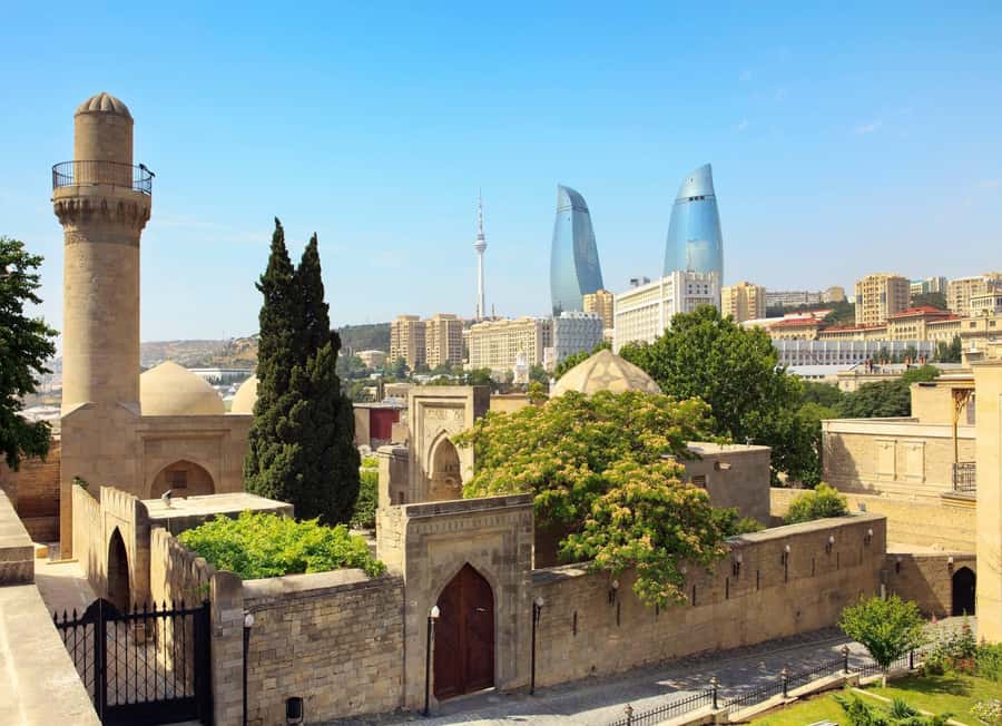 Best of Baku: 4-Hour City Tour Historic and Modern Landmarks - What $27 gets you