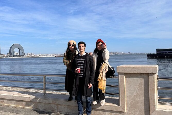 Coolest Baku Walking Tour - Miniature books and an unexpected change of pace