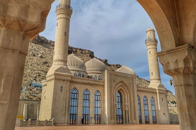 Day Trip in Baku - Guides, drivers, and the value of a private group