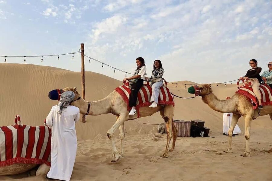 Dubai: Desert Safari, Camel Ride, Quad Bike & BBQ Dinner - Starting out in a 4x4
