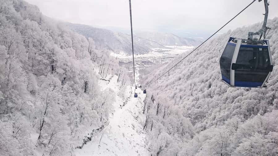 From Baku: Gabala Cable Car, Nohur Lake & Juma Mosque Trip - Shamakhi and the 30-Minute Juma Mosque Visit