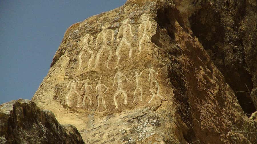 From Baku: Gobustan Guided Day Trip with Transfers - Bibiheybat Mosque from the outside