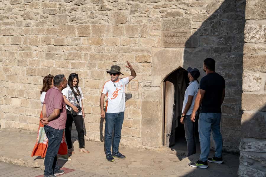 From Bakü: Sightseeing - Ateshgah - Yanardag - Gobustan - Should You Book It?