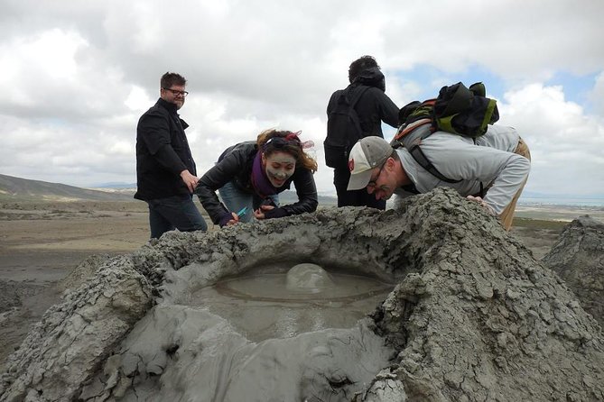 Gobustan and Absheron Private Tour - Ateshgah Fire Temple: faith shaped by natural fire