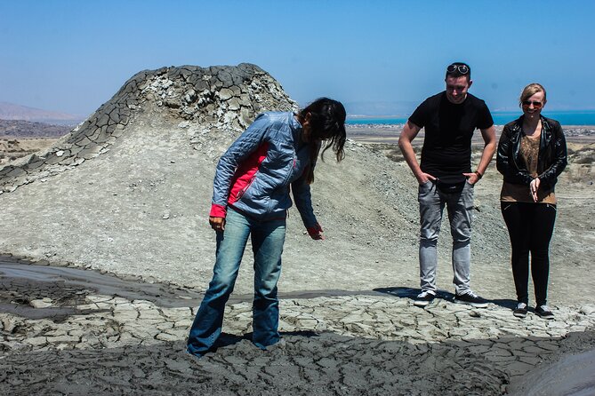 Gobustan, Mud volcanoes, Fire temple, Fire mountain GROUP TOUR - Guide quality can shape the whole day