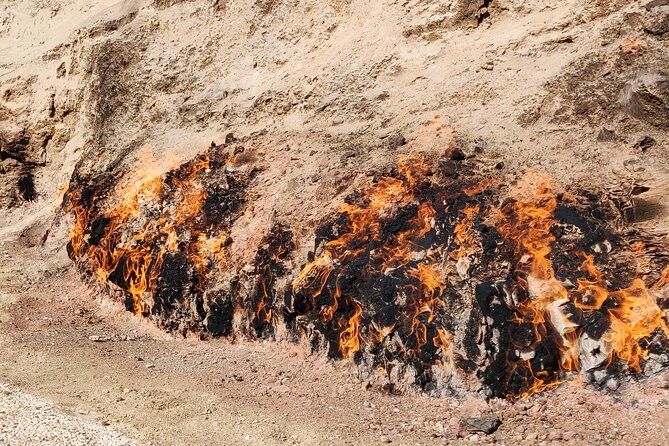 Gobustan, Mud volcanoes, Fire temple, Fire mountain PRIVATE TOUR - What the private vehicle adds