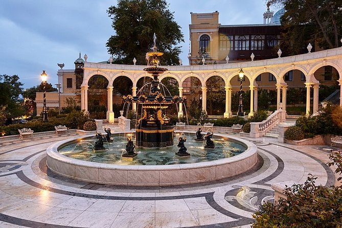 Half-Day Baku Private Walking Tour with Pickup - Baku Old City: The Main Event