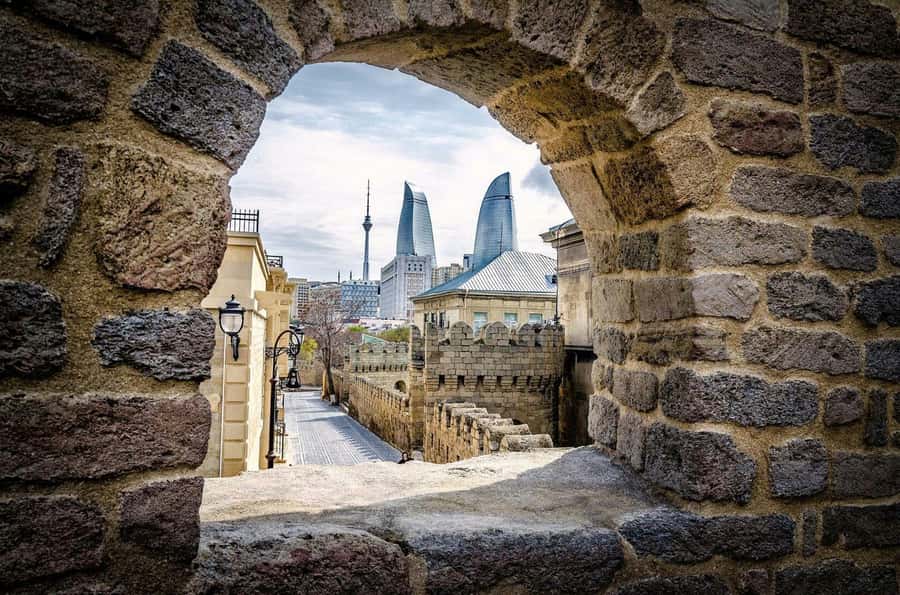 Heartbeat of Baku: Old & Modern City Walk (Group or Private) - Key points at a glance