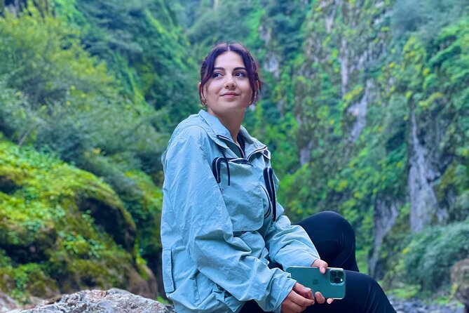Hiking to Mystic Nisagala Canyon - Why the guides and group atmosphere matter