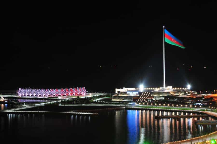 Night Lights of Baku: Guided Tour - The Alley of Martyrs changes the mood