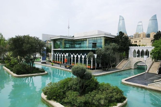 Old and Modern Baku City Private Tour - Baku in four hours: a smart first look