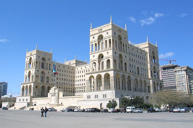 Old and Modern Baku City Private Tour - The Heydar Aliyev Center and Baku’s modern face