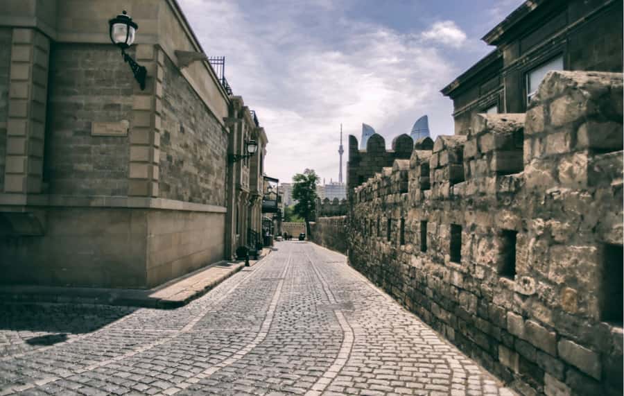 Old and Modern Baku City Tour - Icherisheher is the heart of the old city