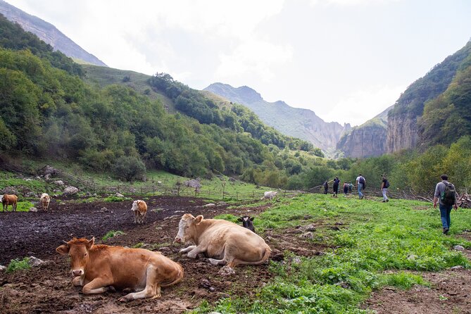 Private Hike through Magic Valley to Laza waterfalls - Kuzun Waterfall and the changing mountain views
