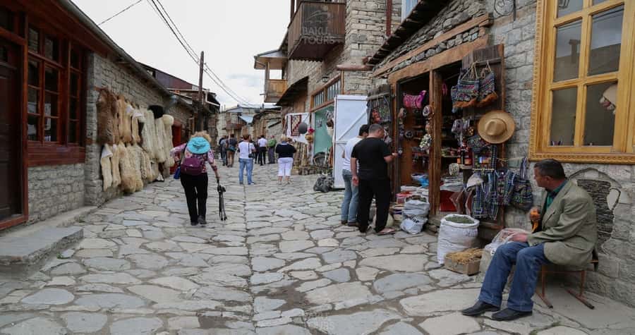 Private Tour to Shemakhi & Lahij From Baku - Key points at a glance