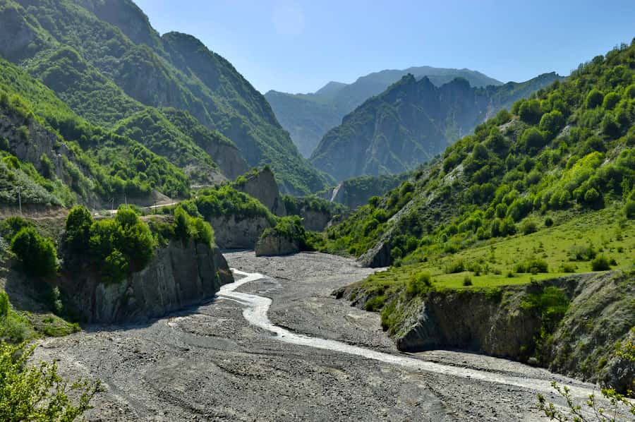 Private Tour to Shemakhi & Lahij From Baku - Timing, comfort, and access