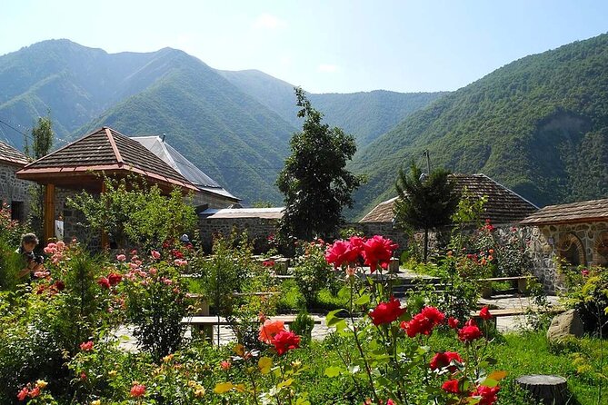 Sheki Cultural and Historical Shared Tour - Sheki Fortress and the military past