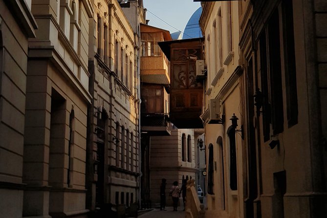 The Best Baku City Tour - Palaces, schools, and Baku’s oil-era ambition